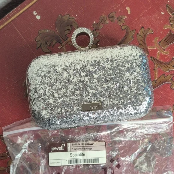 Jewell Diamond Ring Silver Glitter Socialite Clutch Case - Picture 4 of 4